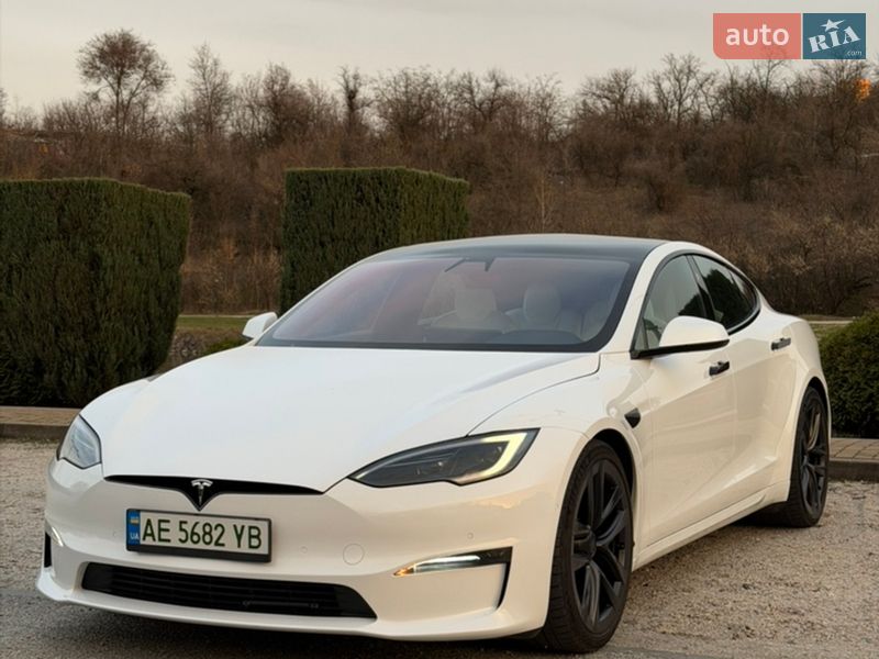 Tesla Model S 2022