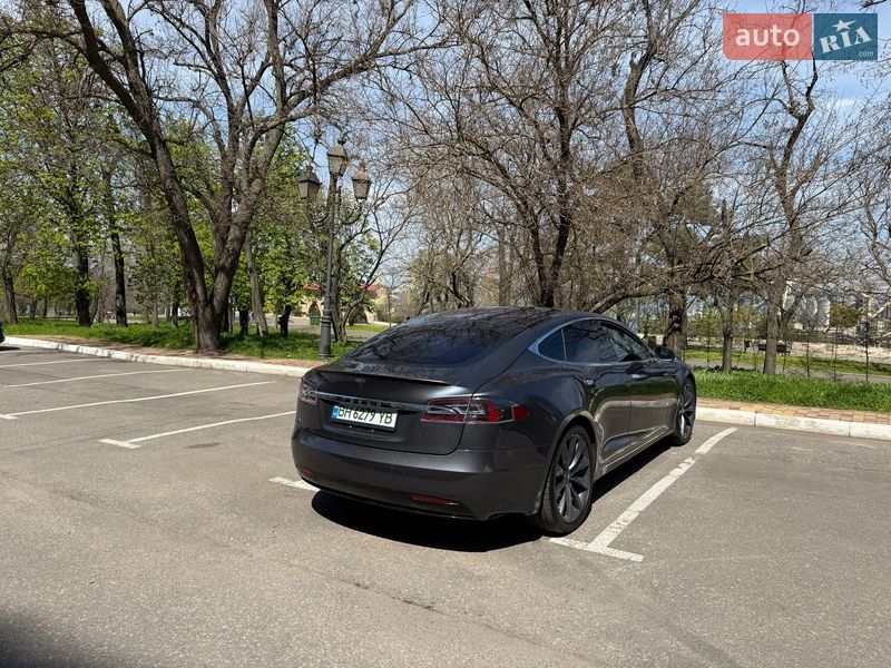 Лифтбек Tesla Model S 2016 в Одессе