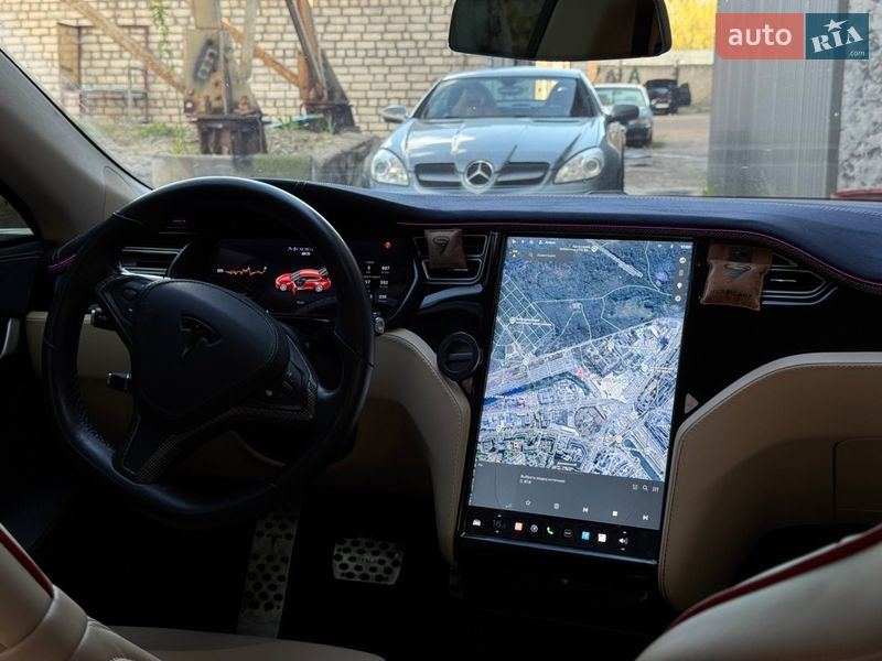 Ліфтбек Tesla Model S 2014 в Києві