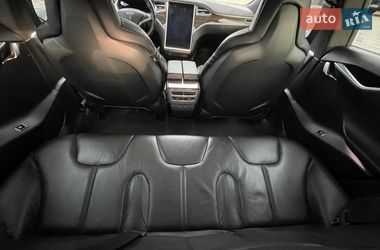 Лифтбек Tesla Model S 2016 в Ужгороде
