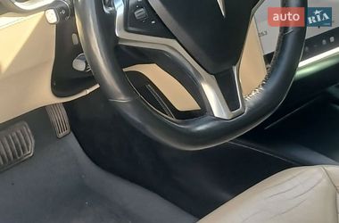 Лифтбек Tesla Model S 2016 в Кропивницком