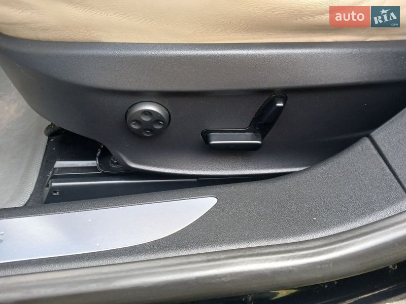 Лифтбек Tesla Model S 2016 в Одессе