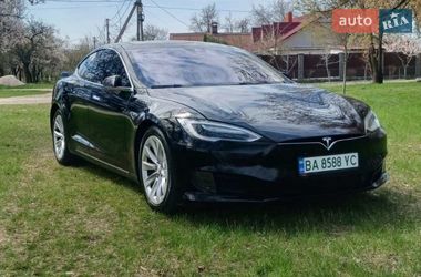 Лифтбек Tesla Model S 2016 в Одессе