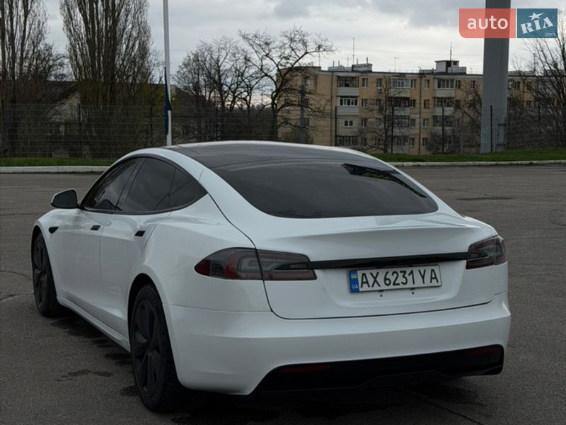 Лифтбек Tesla Model S 2021 в Харькове