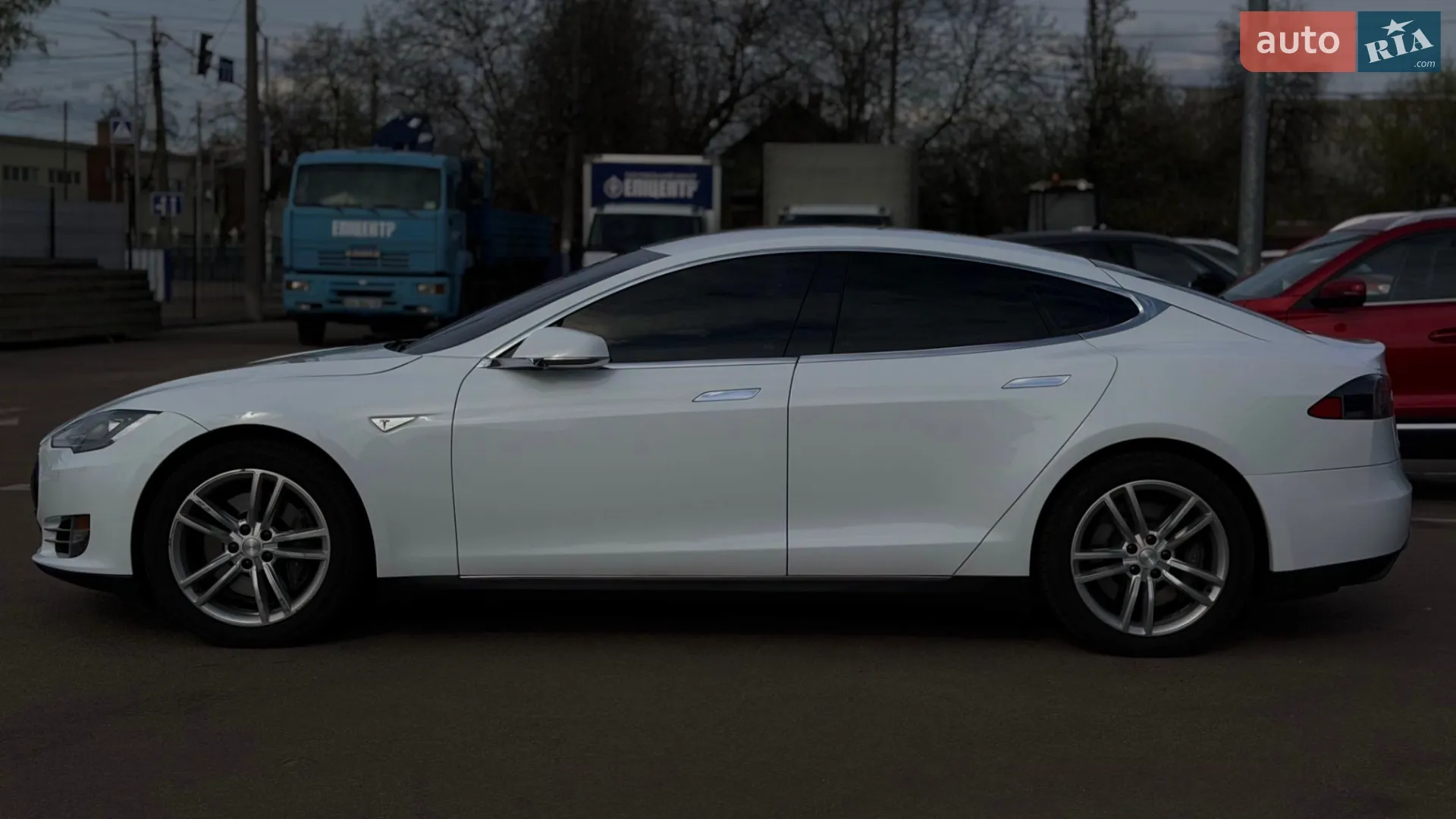2014 Tesla Model S - мініатюра 12