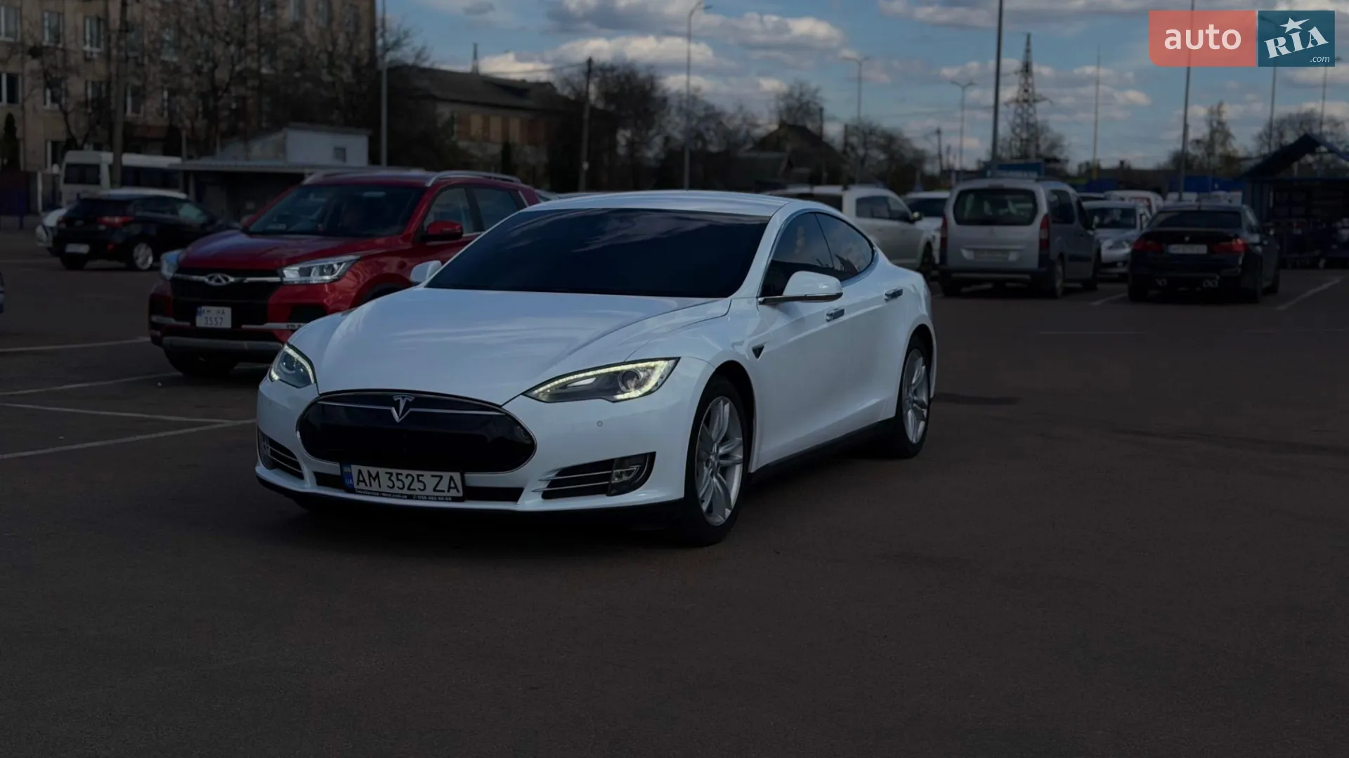 2014 Tesla Model S - мініатюра 23