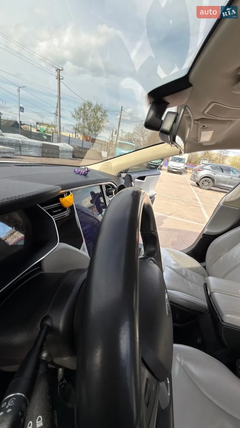2014 Tesla Model S - мініатюра 27