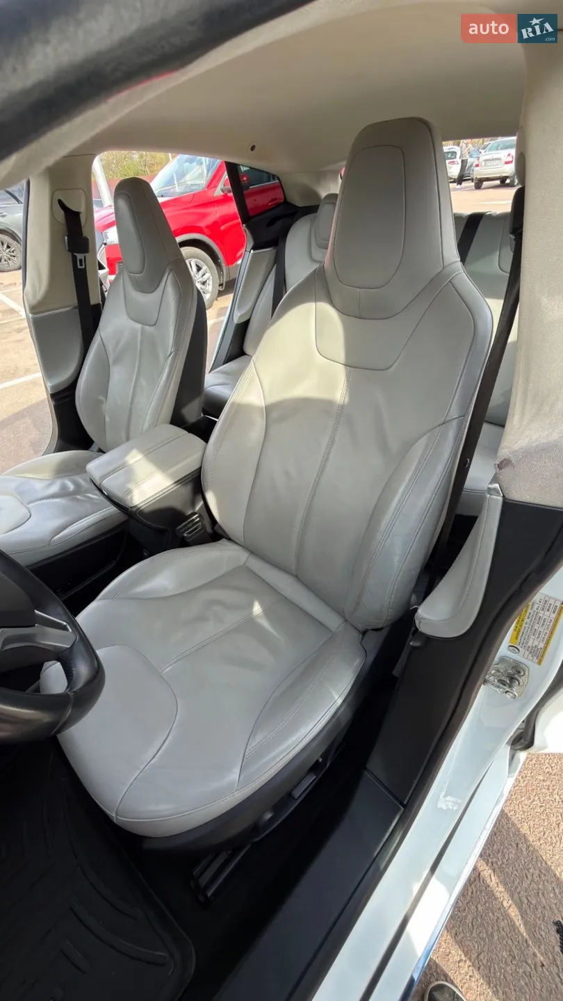 2014 Tesla Model S - мініатюра 29