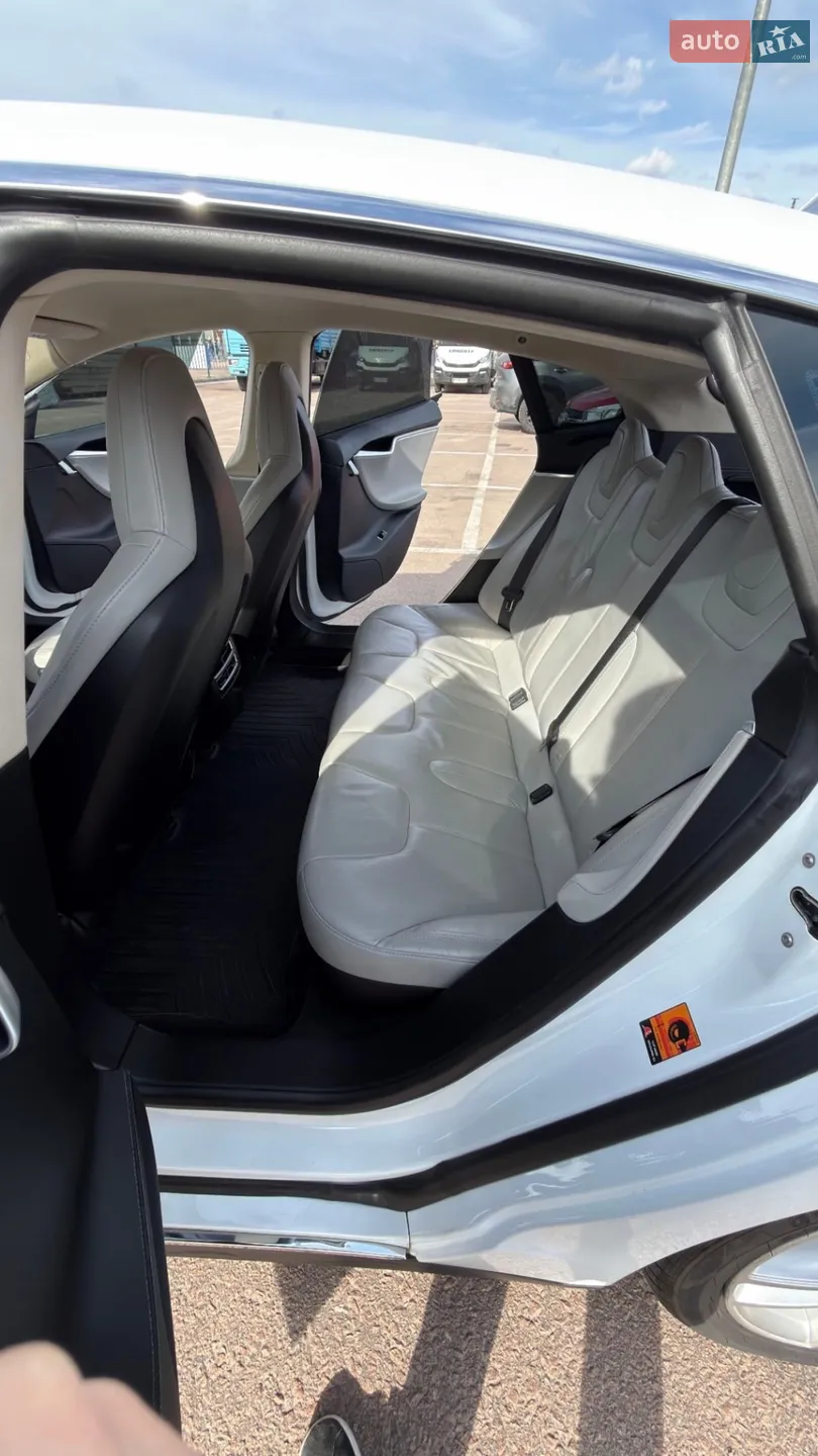 2014 Tesla Model S - мініатюра 32