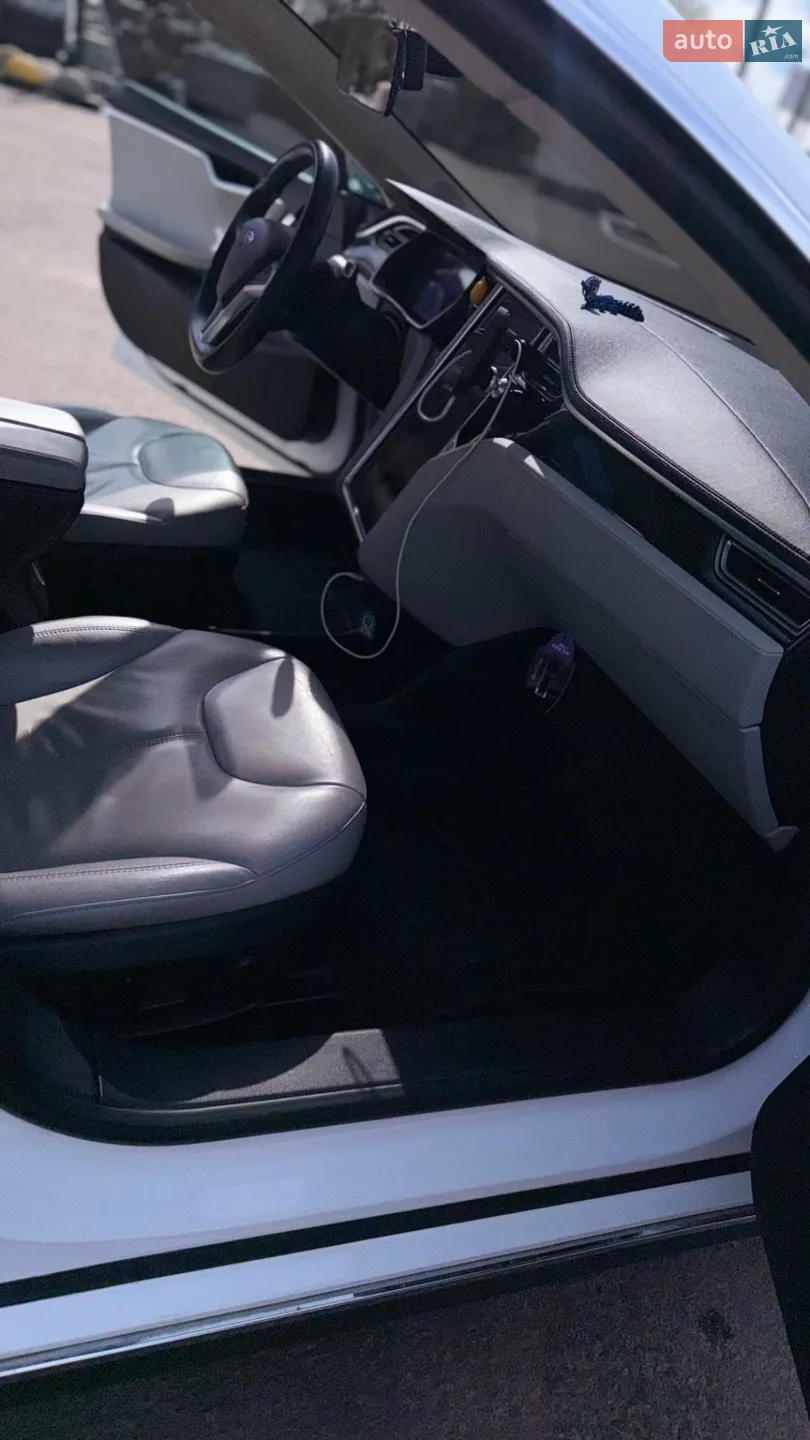 2014 Tesla Model S - мініатюра 37