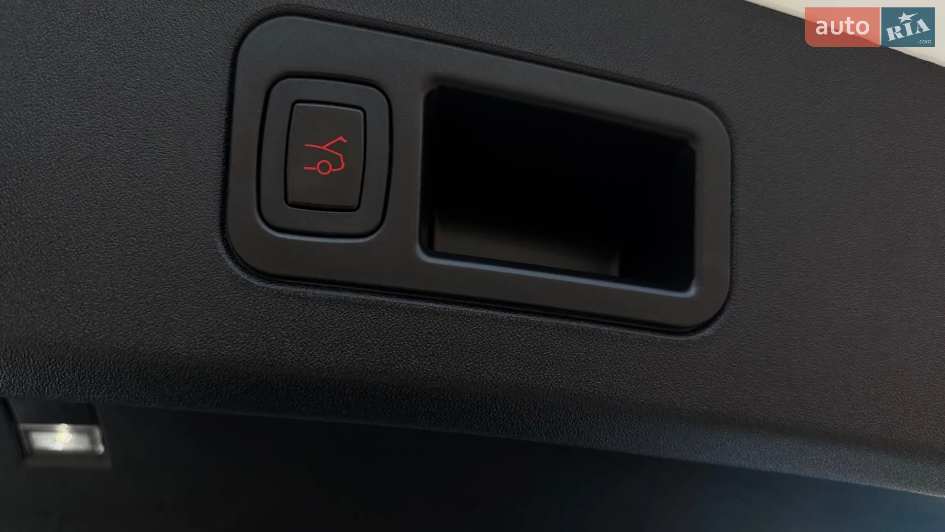 2014 Tesla Model S - мініатюра 42