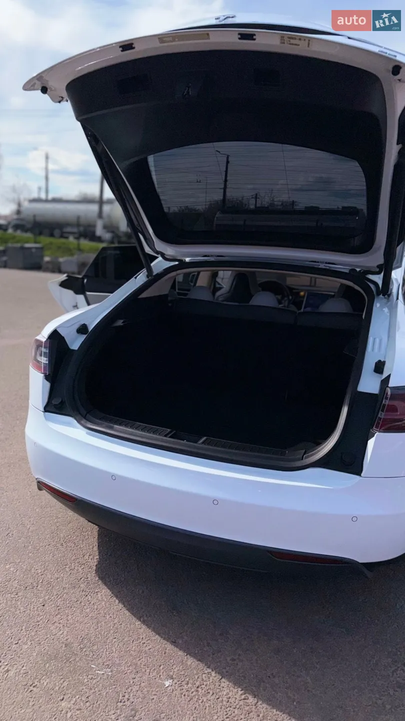 2014 Tesla Model S - мініатюра 44