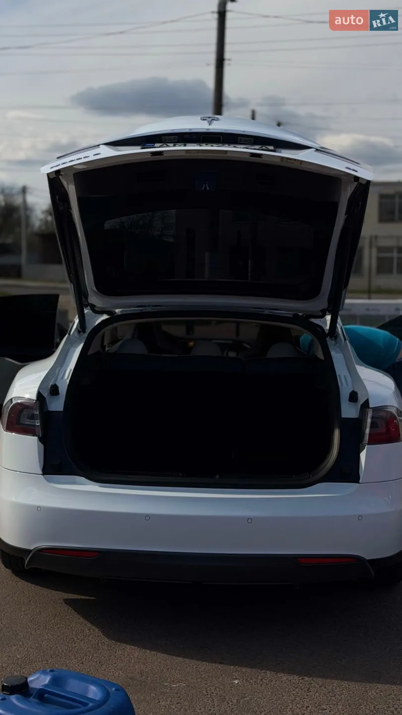 2014 Tesla Model S - мініатюра 48