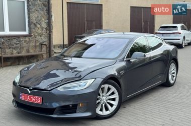 Лифтбек Tesla Model S 2016 в Владимире