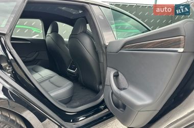 Лифтбек Tesla Model S 2023 в Киеве