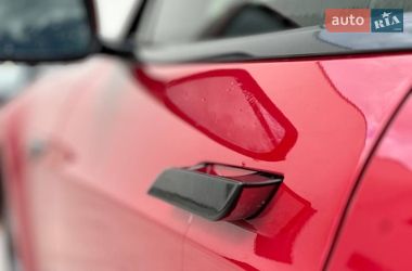 Лифтбек Tesla Model S 2016 в Луцке
