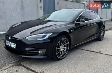 Ліфтбек Tesla Model S 2018 в Одесі