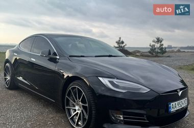 Ліфтбек Tesla Model S 2018 в Одесі