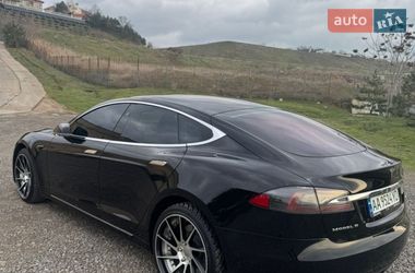 Ліфтбек Tesla Model S 2018 в Одесі