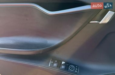 Лифтбек Tesla Model S 2018 в Киеве