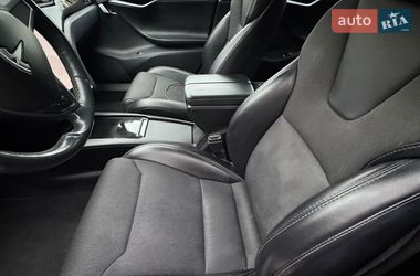 Лифтбек Tesla Model S 2018 в Киеве