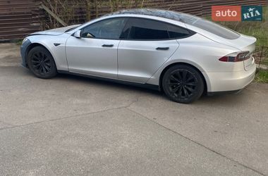 Лифтбек Tesla Model S 2013 в Киеве