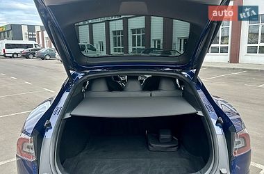 Ліфтбек Tesla Model S 2017 в Києві