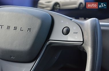 Лифтбек Tesla Model S 2022 в Киеве