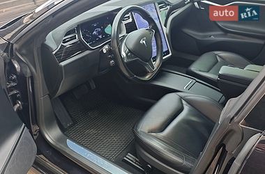 Лифтбек Tesla Model S 2016 в Киеве