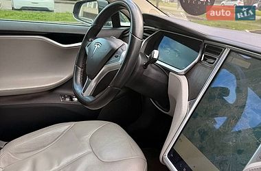 Лифтбек Tesla Model S 2012 в Львове