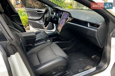 Лифтбек Tesla Model S 2018 в Львове