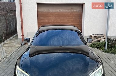 Лифтбек Tesla Model S 2017 в Николаеве