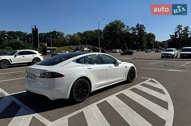 Ліфтбек Tesla Model S 2017 в Києві