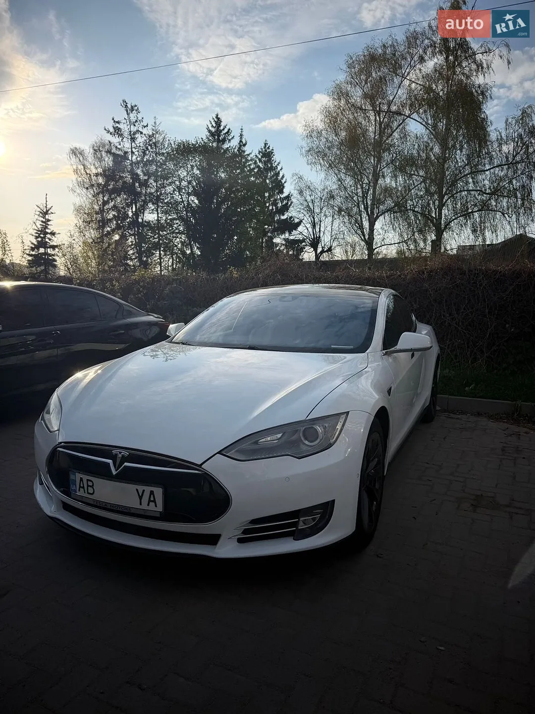 2014 Tesla Model S - мініатюра 2