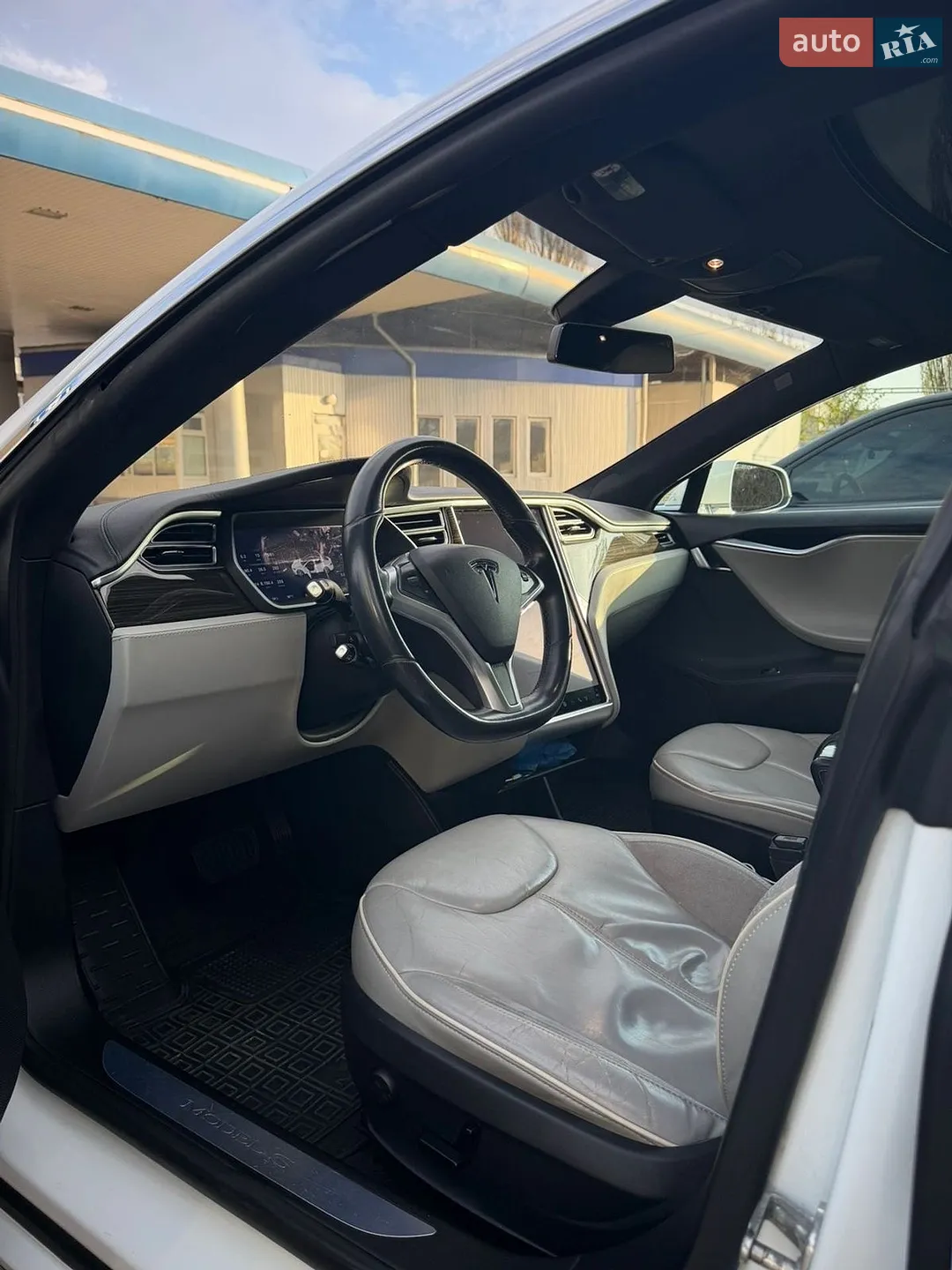 2014 Tesla Model S - мініатюра 7
