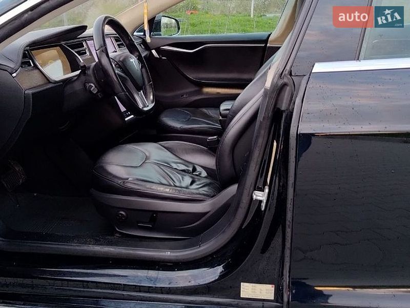 Лифтбек Tesla Model S 2013 в Богородчанах