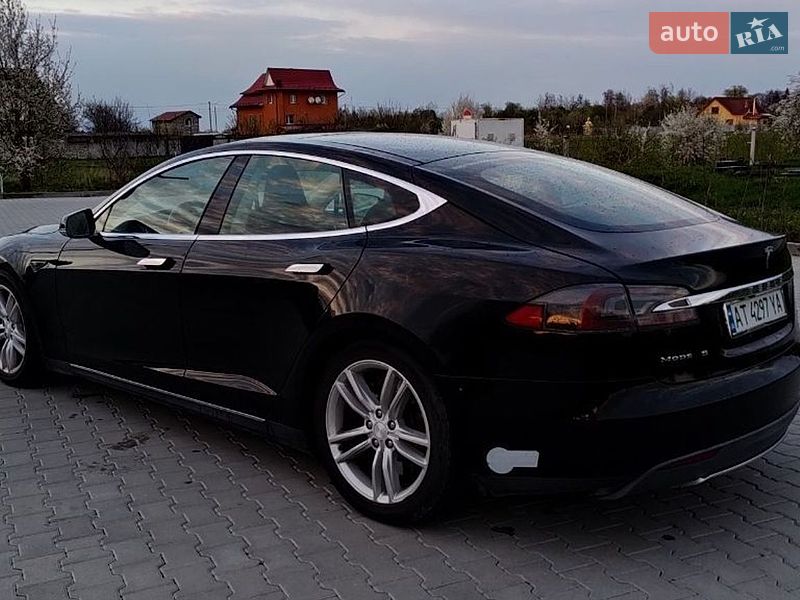 Лифтбек Tesla Model S 2013 в Богородчанах