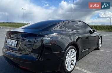 Лифтбек Tesla Model S 2018 в Львове