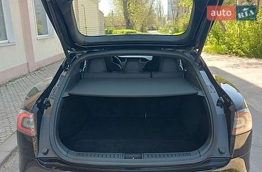 Лифтбек Tesla Model S 2018 в Николаеве