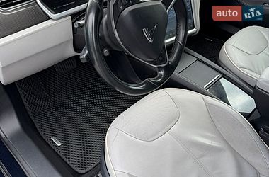 Лифтбек Tesla Model S 2014 в Чернигове