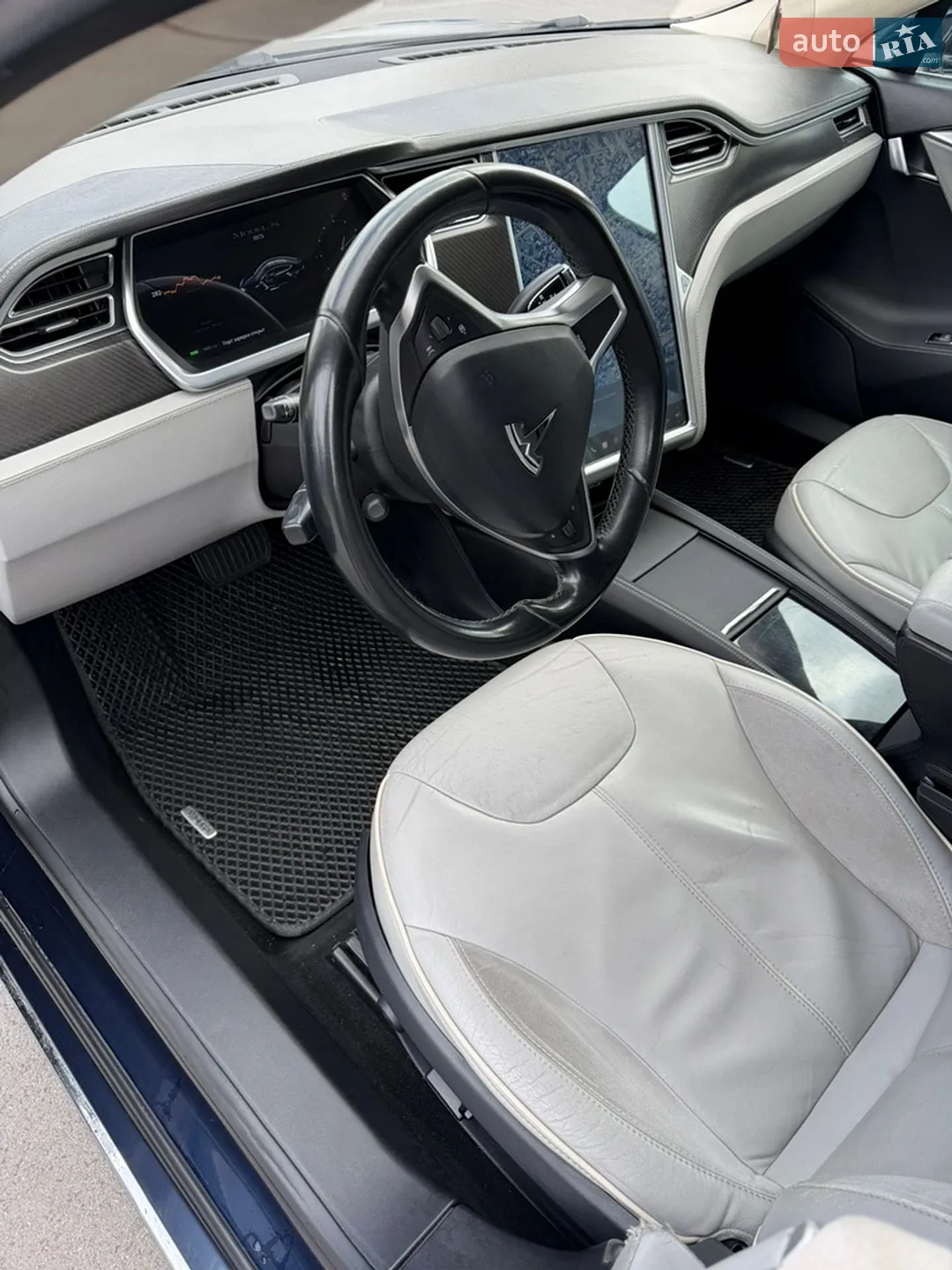 2014 Tesla Model S - мініатюра 2