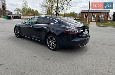 Лифтбек Tesla Model S 2014 в Чернигове