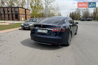 Лифтбек Tesla Model S 2014 в Чернигове