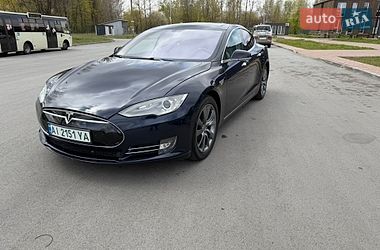 Лифтбек Tesla Model S 2014 в Чернигове
