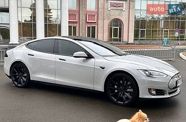 Лифтбек Tesla Model S 2013 в Одессе