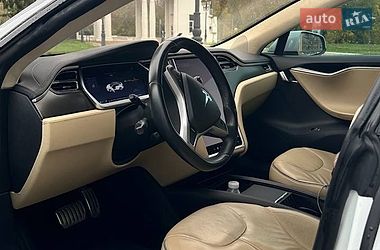 Лифтбек Tesla Model S 2013 в Одессе