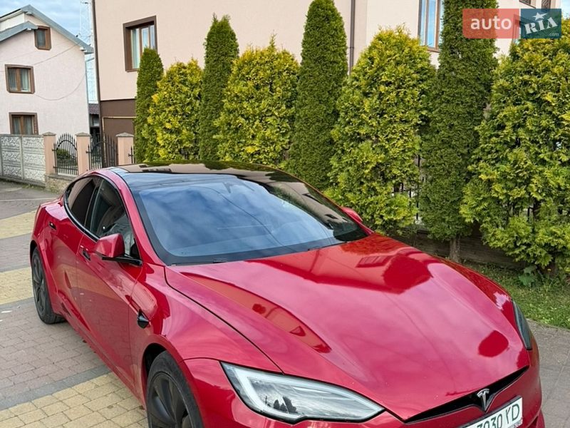 Лифтбек Tesla Model S 2022 в Стрые