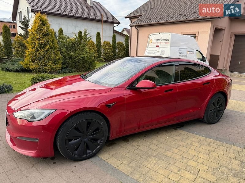 Лифтбек Tesla Model S 2022 в Стрые