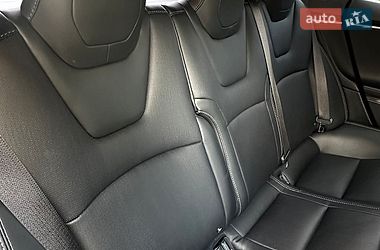 Ліфтбек Tesla Model S 2018 в Києві