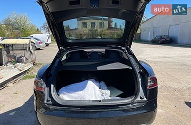 Лифтбек Tesla Model S 2014 в Львове